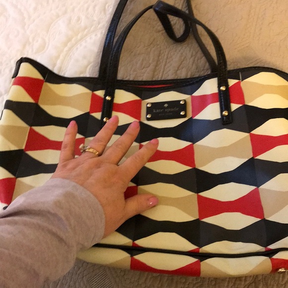 kate spade Handbags - Kate spade bow bag